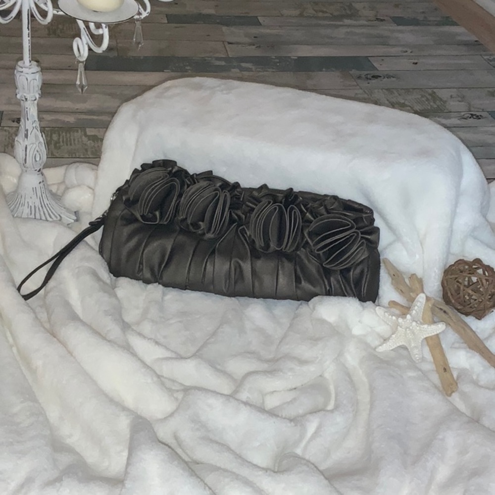 Chic evening bag by Candice LA